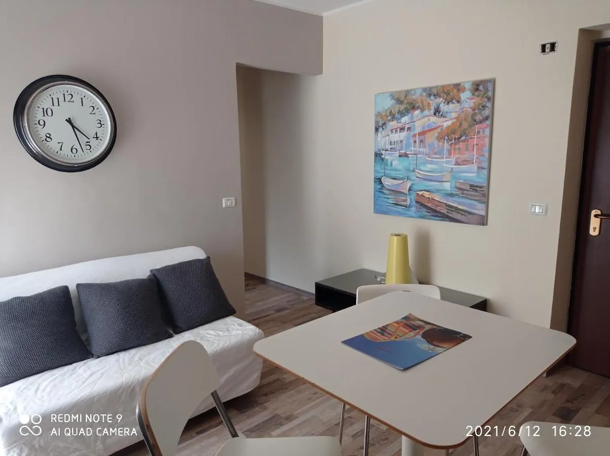 מלון דירות קלטביאנו Bouganville Residence איטליה